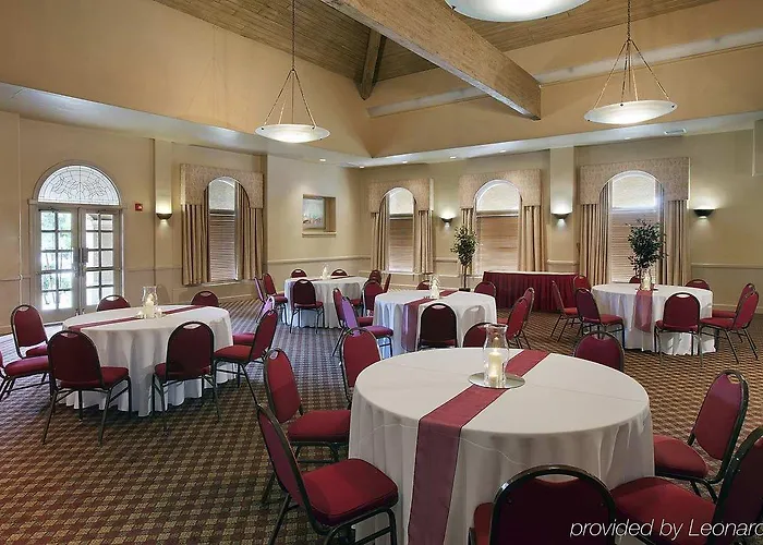Hotel Embassy - North Phoenix
